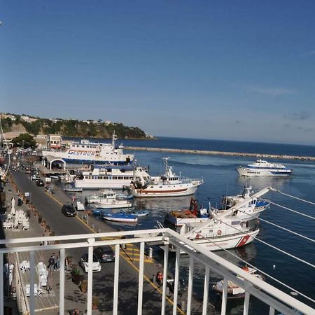 Casa Geltrude Al Porto Villa Procida Exteriör bild