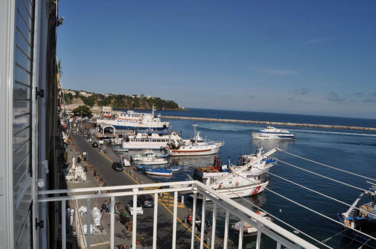 Casa Geltrude Al Porto Villa Procida Exteriör bild
